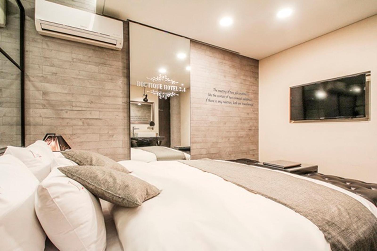 Jamsil 2.4 Hotel Seoul Bagian luar foto